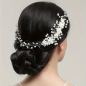 Preview: Perfekter, eleganter Haarschmuck mit weissen kleinen Blüten - mit Kämmchen - einfach einstecken