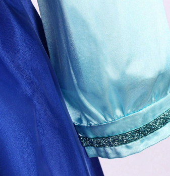 Schönes Anna Kleid mit Umhang