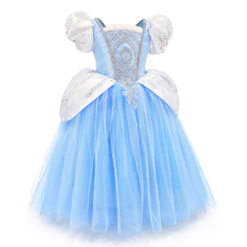 Preview: Das perfekte bauschige Prinzessinnenkleid - wunderschön hellblau