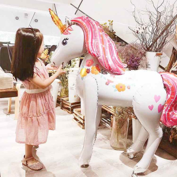Riesiger Folienballon Einhorn, 'stehend'