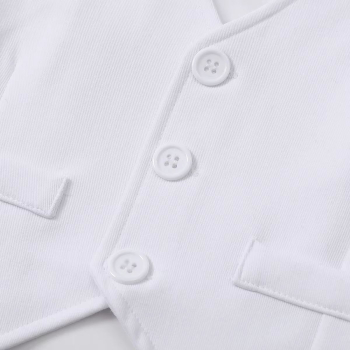 Weisser Taufanzug - komplettes Outfit, elegant und stilsicher mit Weste und Fliege