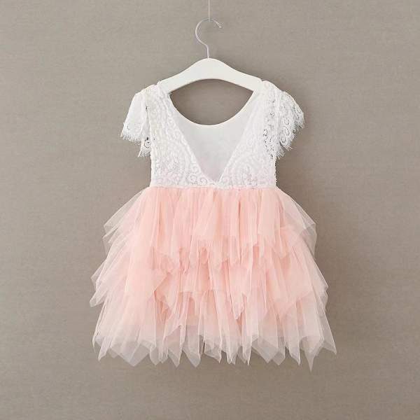 Süsses romantisches Kleidchen für Mädchen, bicolor mit Spitzen, pastell-apricot und offwhite